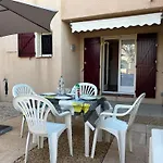 Joli T2 Climatisé Avec Cour Privée Et Parking, à 500m Et Port - Cyprien - Fr-1-793-2 *