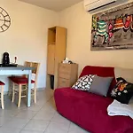Appartement Joli T2 Climatisé Avec Cour Privée Et Parking, à 500m Et Port - Cyprien - Fr-1-793-2